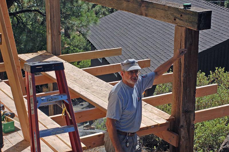 DSC_0047.JPG - David pauses in his work on the High Deck.