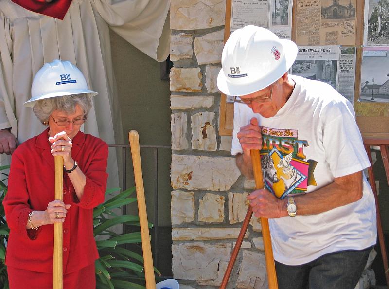 108.jpg - Interim Executive Presbyter Jane Odell and Stated Clerk John F. Lococo, from San Jose Presbytery, take their turn getting to work.