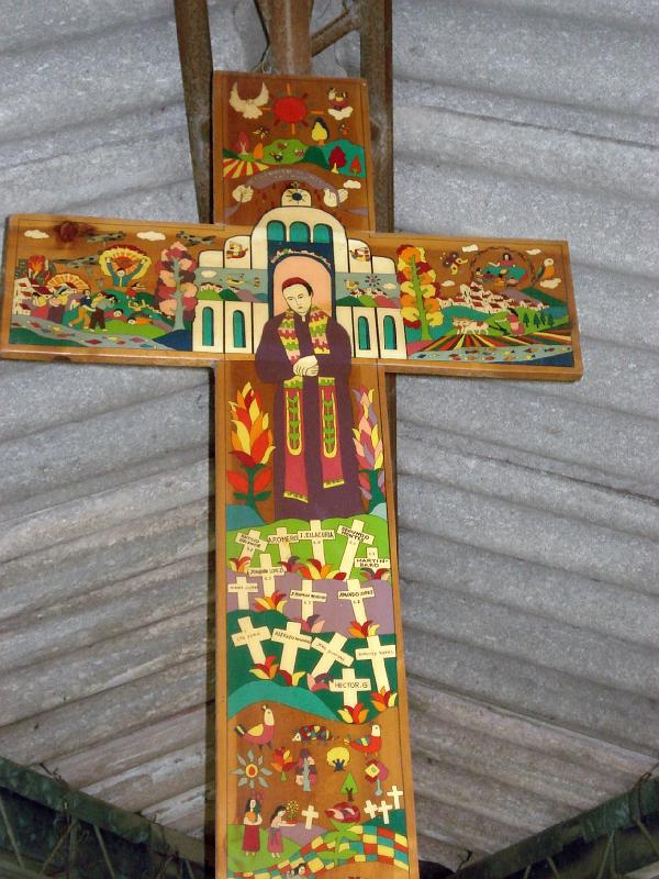S105.jpg - Salvadoran Cross inside Centro el Despertar.