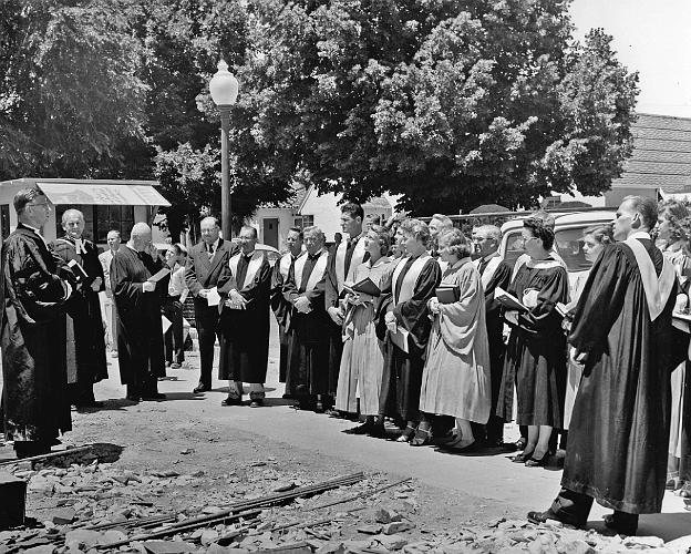 14.jpg - Dedication of the Celtic Cross, July 10, 1955.